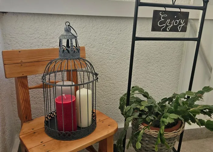 With Balcony Red Rose Apartament Split